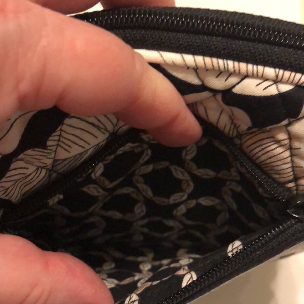 ⭐️VERA BRADLEY CROSSBODY BAG⭐️ - Picture 6 of 11